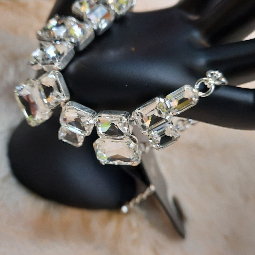 NWT Necklace/Earring Set - Picture 7 of 10